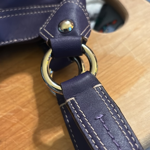 Coach buckle handbag - Picture 14 of 16